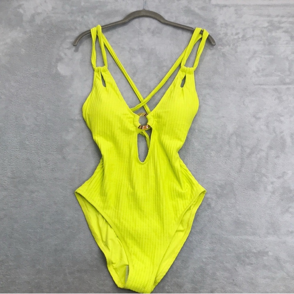 Becca Line in the Sand Lainey Plunge One Piece Swim Size Large NWOT